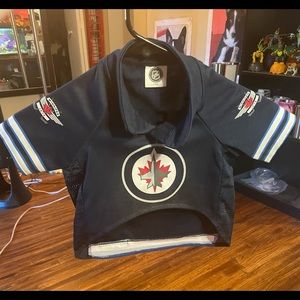Winnipeg Jets navy blue pet jersey size M